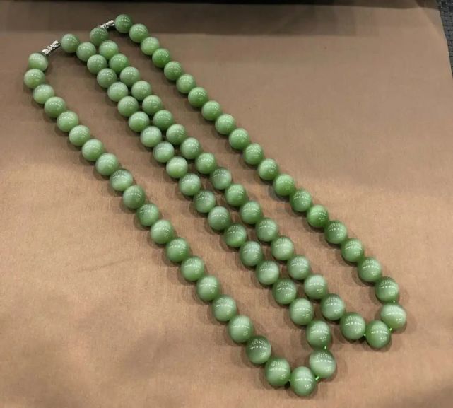 晚上睡觉可以戴和田玉吗,和田玉手镯洗澡能戴吗