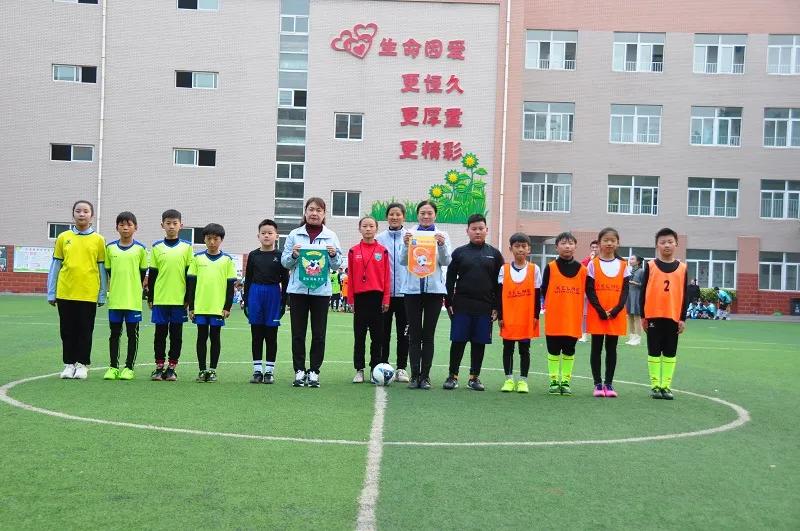 小学足球文化节开幕式,开封县街小学足球赛2024年