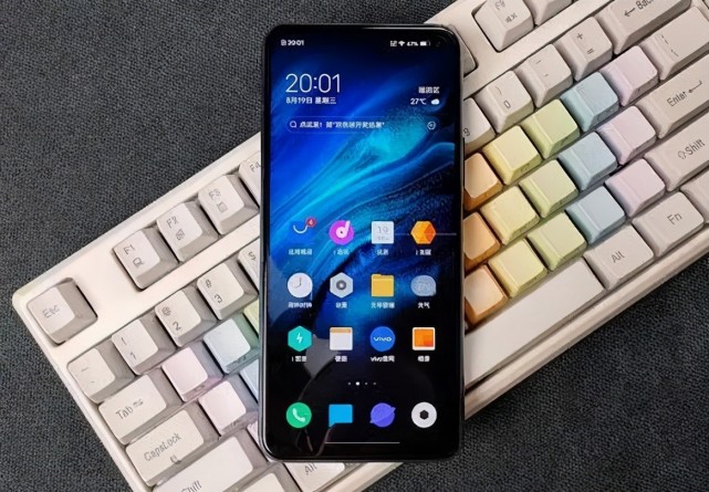 全新百元机最值得入手,学生党可以买的几款性价比百元机