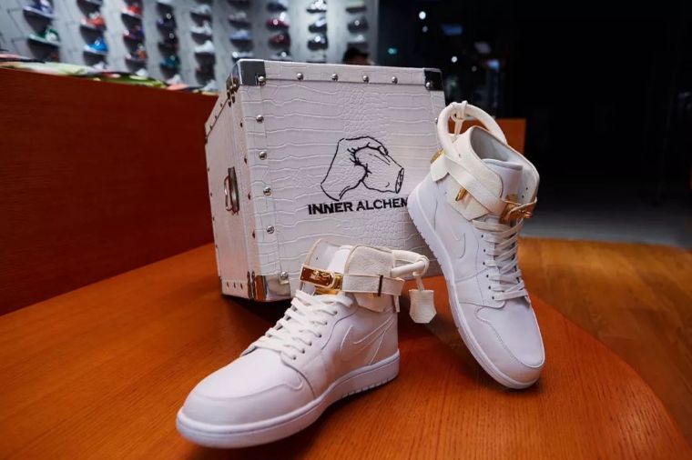 专柜随便买鞋,实体店买鞋探店