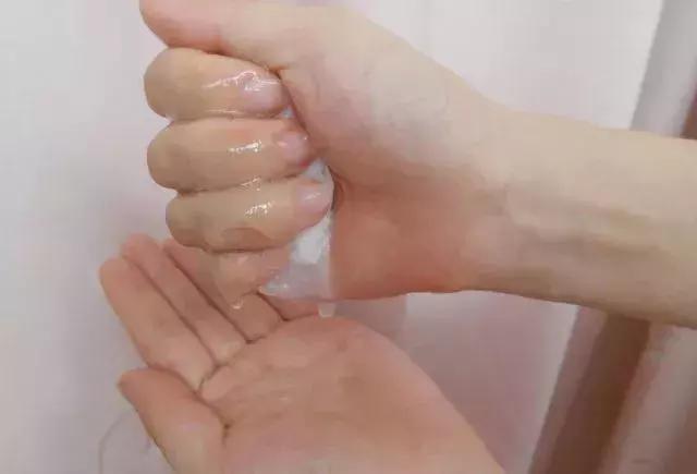 含玻色因的护肤品为什么会搓泥,为什么用贵的护肤品皮肤会变好