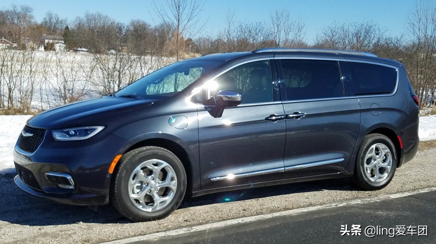 克莱斯勒大捷龙跑起来,克莱斯勒大捷龙2023混动版视频