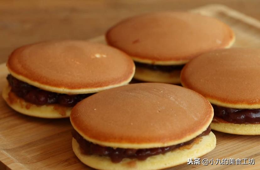 1碗面粉4个鸡蛋,2分钟教你做铜锣烧,不和面不揉面,做法超简单