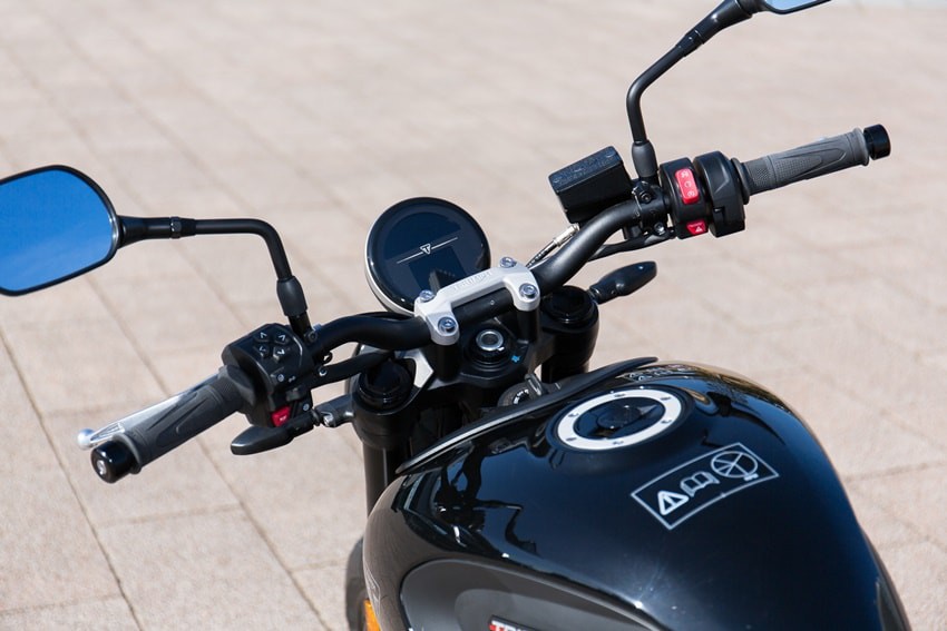 凯旋三叉戟巅峰摩托,凯旋摩托车三叉戟