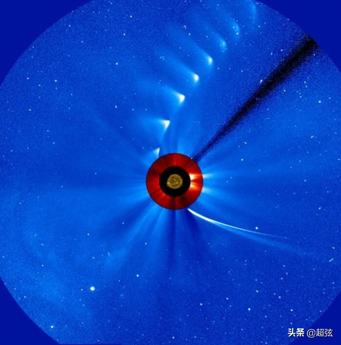 如果把地球扔到太阳上会发生什么,如果突然掉到地球上会怎么样