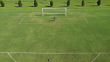 新手必学的足球两大技巧,足球过人技巧初学者