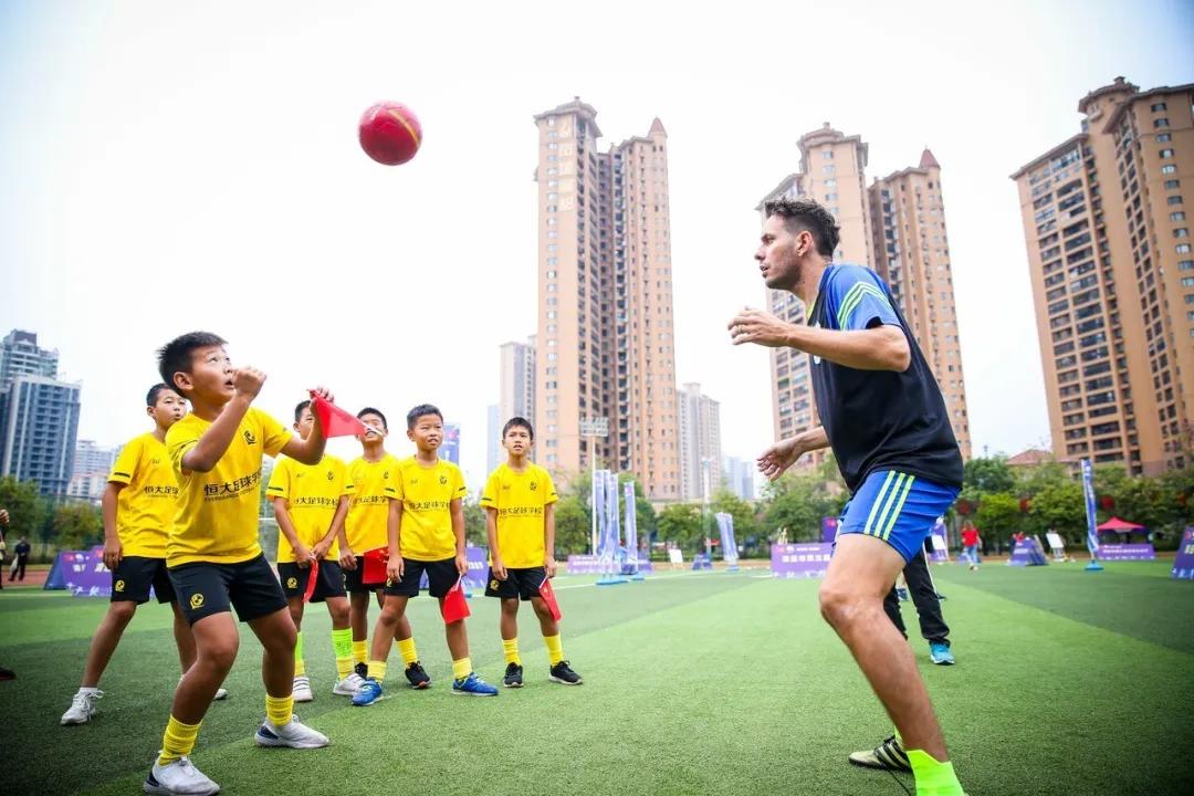 南方足球训练基地正式授牌,南方足球训练基地