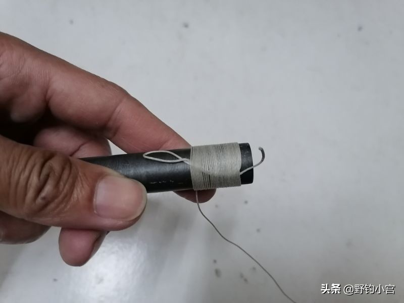 钓鱼怎么用鱼竿支架最好,鱼竿支架怎么用最好用