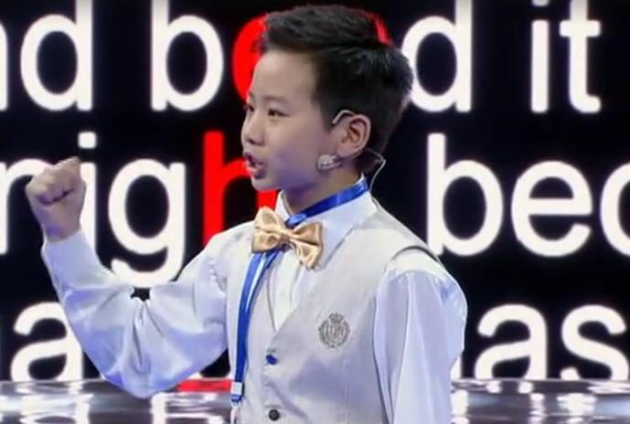 孩子上台演讲一句话说不出?家长用好这方法,300个观众都没问题