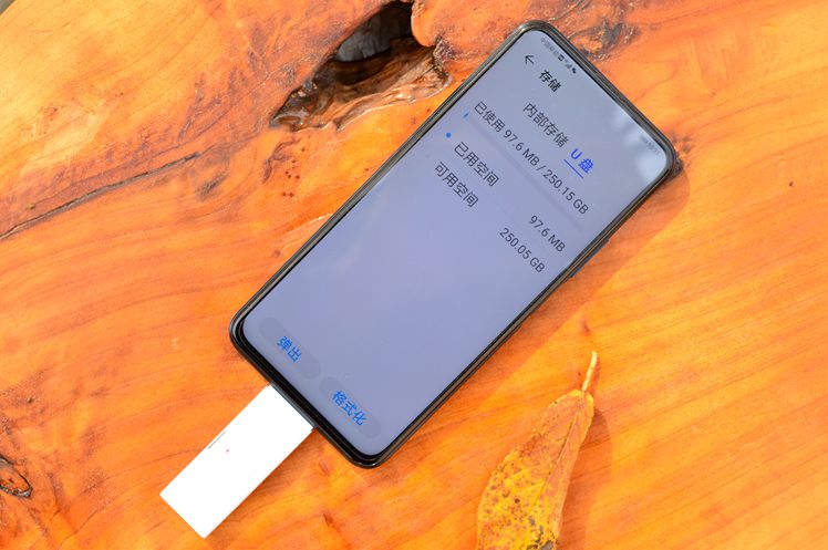 手机扩容存储卡256g,大华内存卡v100