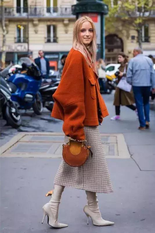 今年秋冬最惊艳的配色,惊艳到炸裂的配色