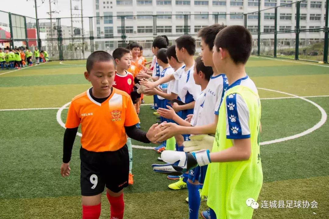 冠豸山旗舰足球俱乐部,冠豸山足球队