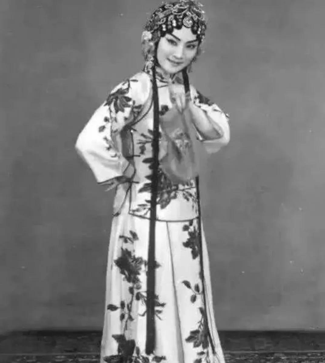 京剧戏曲演员收入怎么样,京剧演员挣得多吗