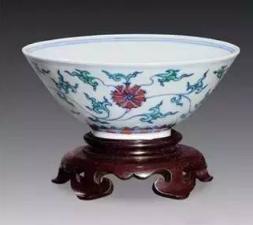 斗彩瓷的特点,斗彩瓷器特征有哪些