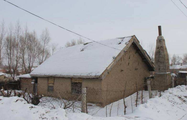 东北民俗八大怪景区,东北八大怪烟筒垒在大墙外