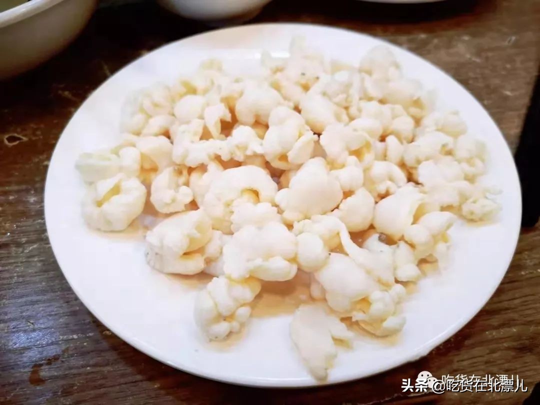 烤鸡、牛肉粒、炸糕、糖葫芦！牛街，我来了