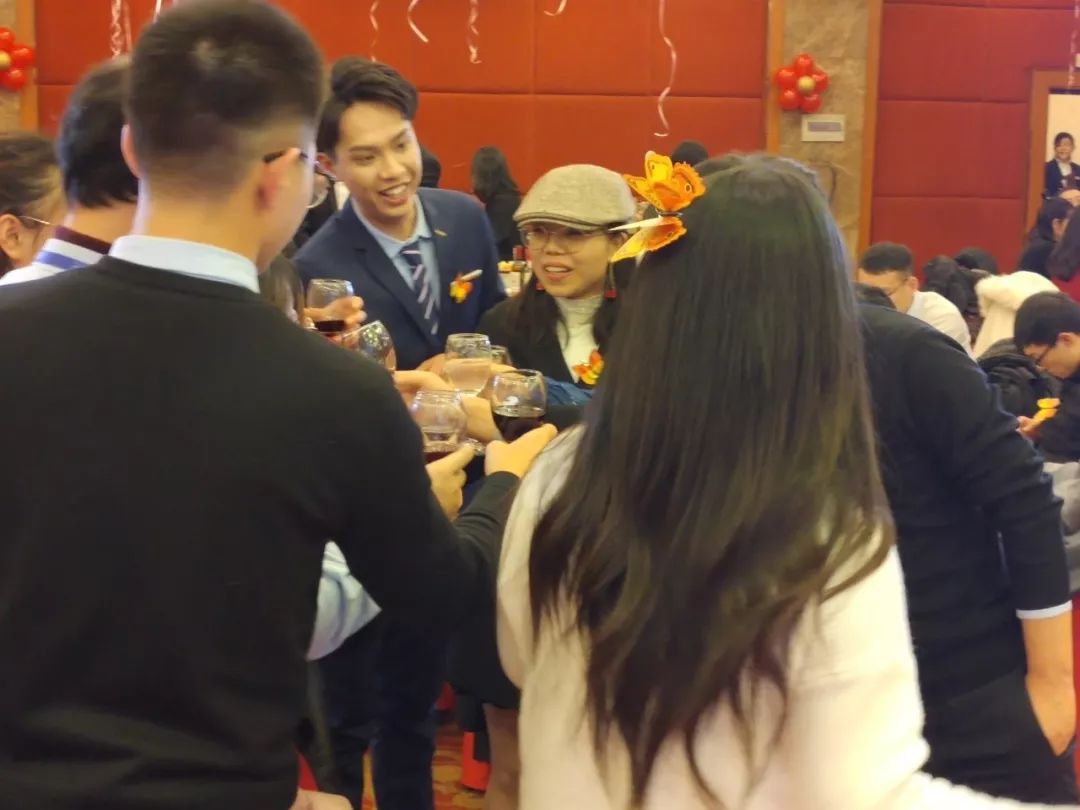 鍖栬澏骞煎効鏁欒偛娲诲姩,鍖栬澏鏁欒偛