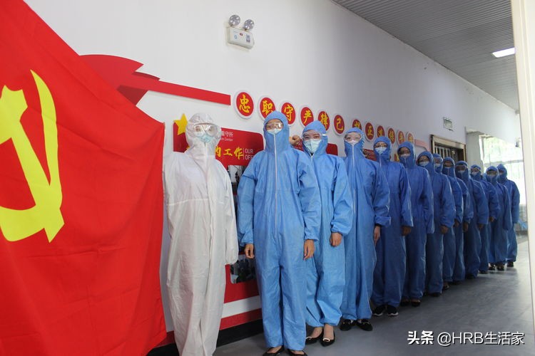 2005年全国巾帼文明岗奖牌,荣获巾帼文明岗荣誉称号