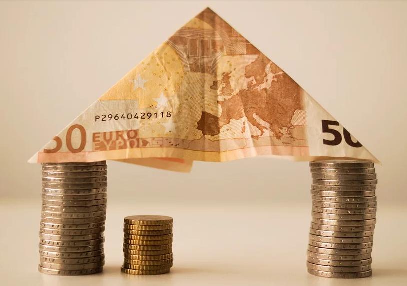 贷款先息后本分期最高多少年,贷款分期最多可以分几期利息多少