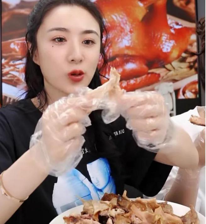 火车上适合带什么吃的长期旅途,乘火车长途旅行带什么食物