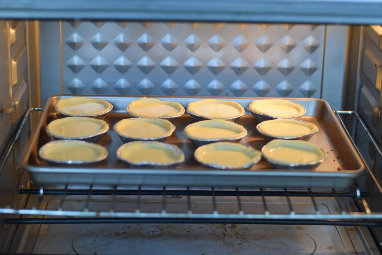 蛋挞这样做外酥里嫩超好吃,香蕉馅儿的蛋挞怎么做