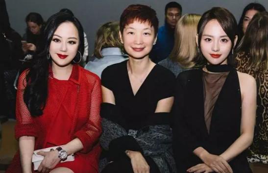 马蓉年轻时候的故事 (马蓉曾经的生活)