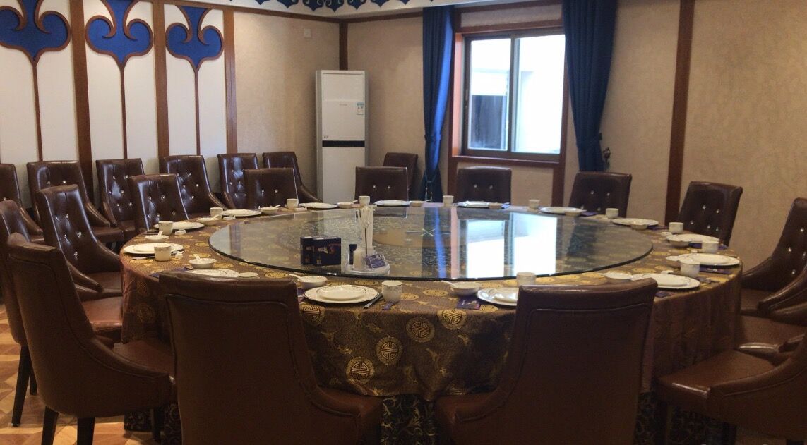 内蒙古烤全羊盛宴,蒙古最地道的烤全羊