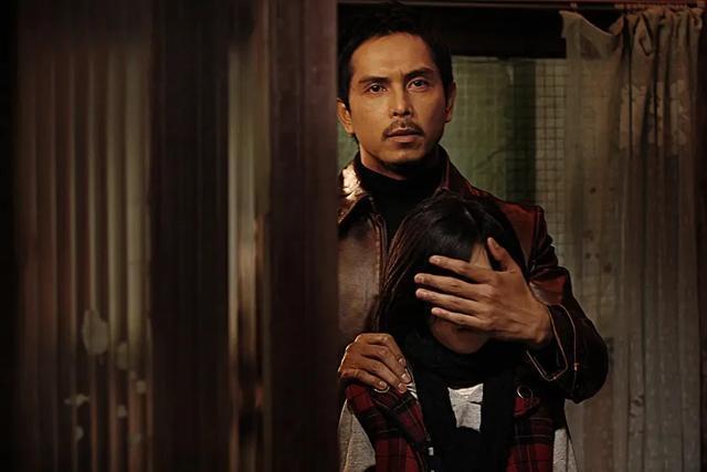 忧郁伤感的韩国大叔,韩版大叔男装冬天