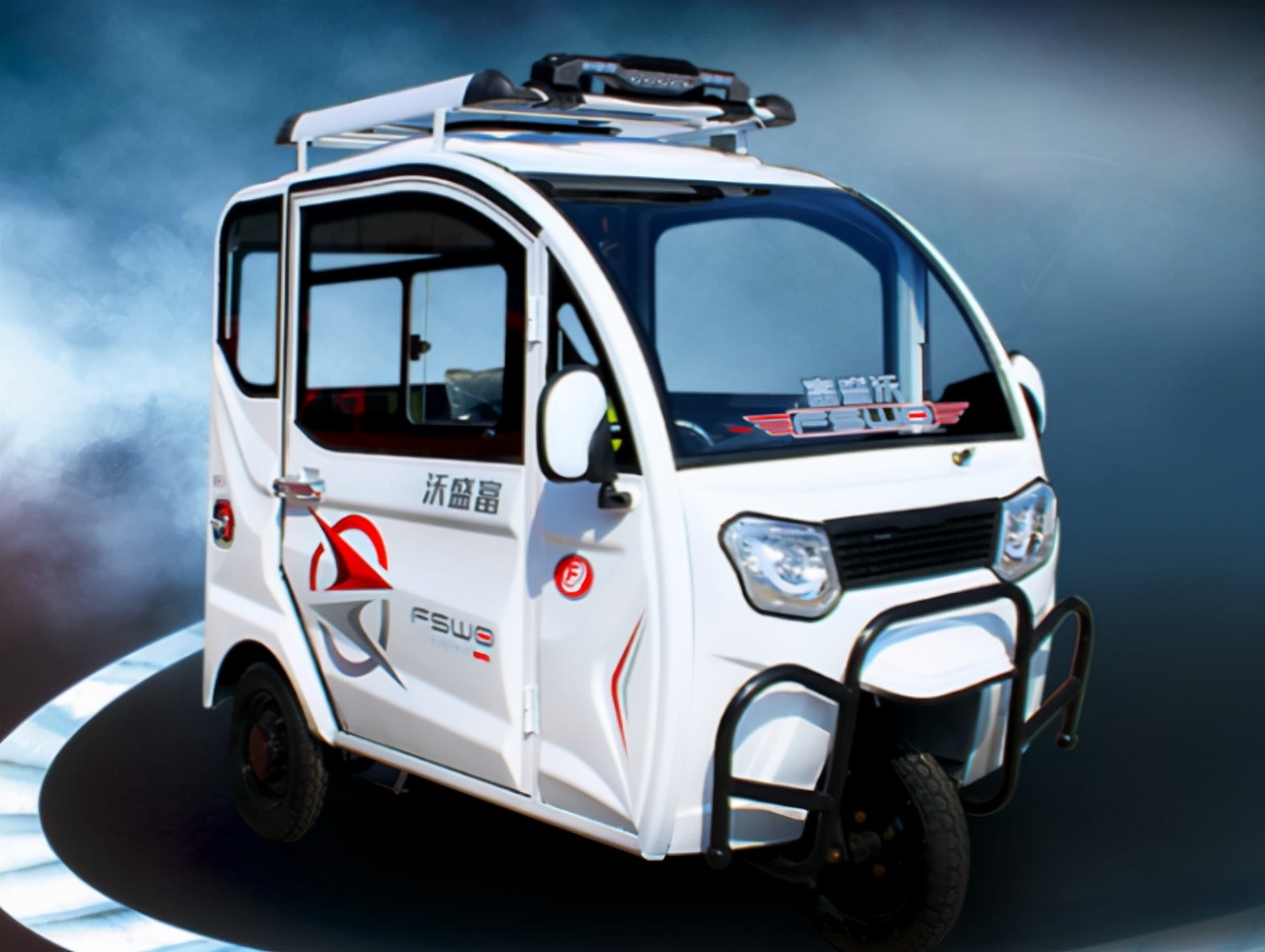 最新款全封闭续航600公里三轮车,新能源封闭式电动三轮车报价