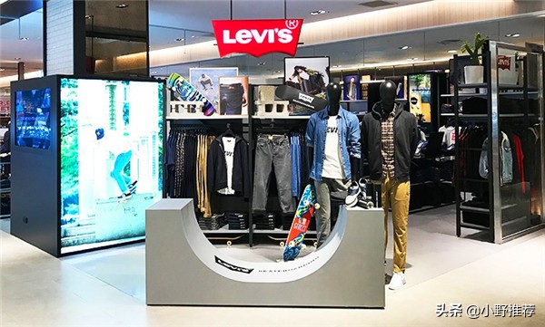 选购牛仔裤物美价廉,买什么样的宽松牛仔裤好看