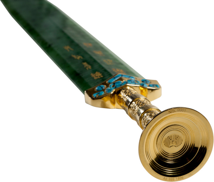 千年宝剑越王勾践剑出土视频,越王勾践剑历经千年仍寒光逼人