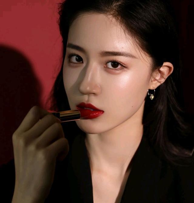 ysl全新方管2023,ysl新方管nm试色