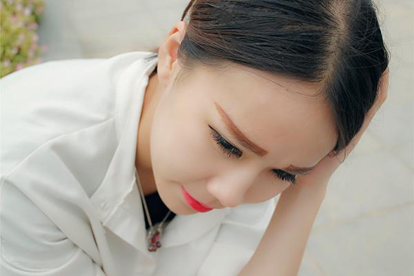 天生抬头纹怎样才能去掉,如果人有抬头纹该怎么去掉抬头纹