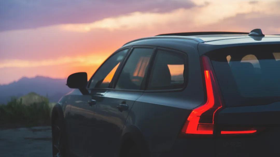 沃尔沃v90cc旅行车零整比,沃尔沃v90cc2020款和奥迪旅行车