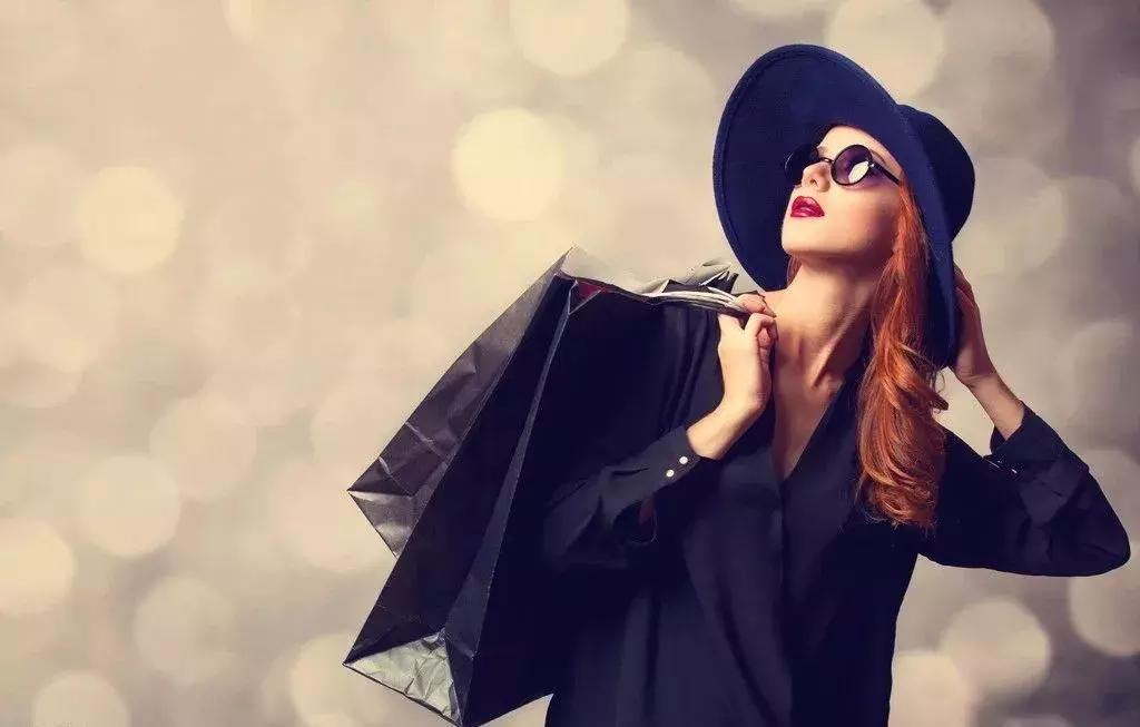 超High呦,十一假期出国购物竟然省出个新iPhone