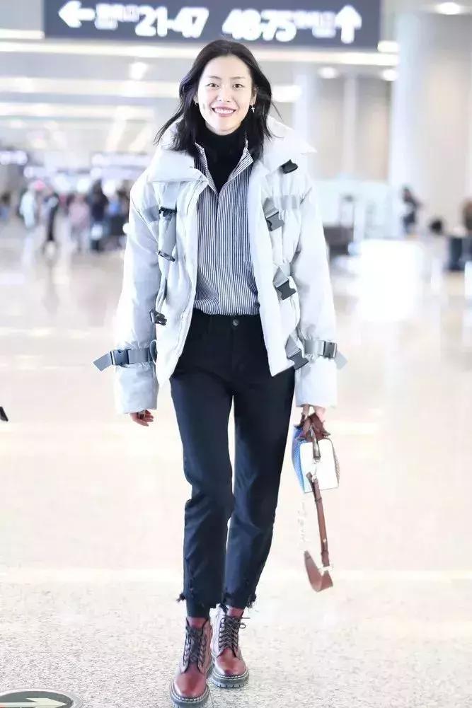 夏季小白鞋短靴洋气又高级,5款人气短靴时髦好看穿着又舒适