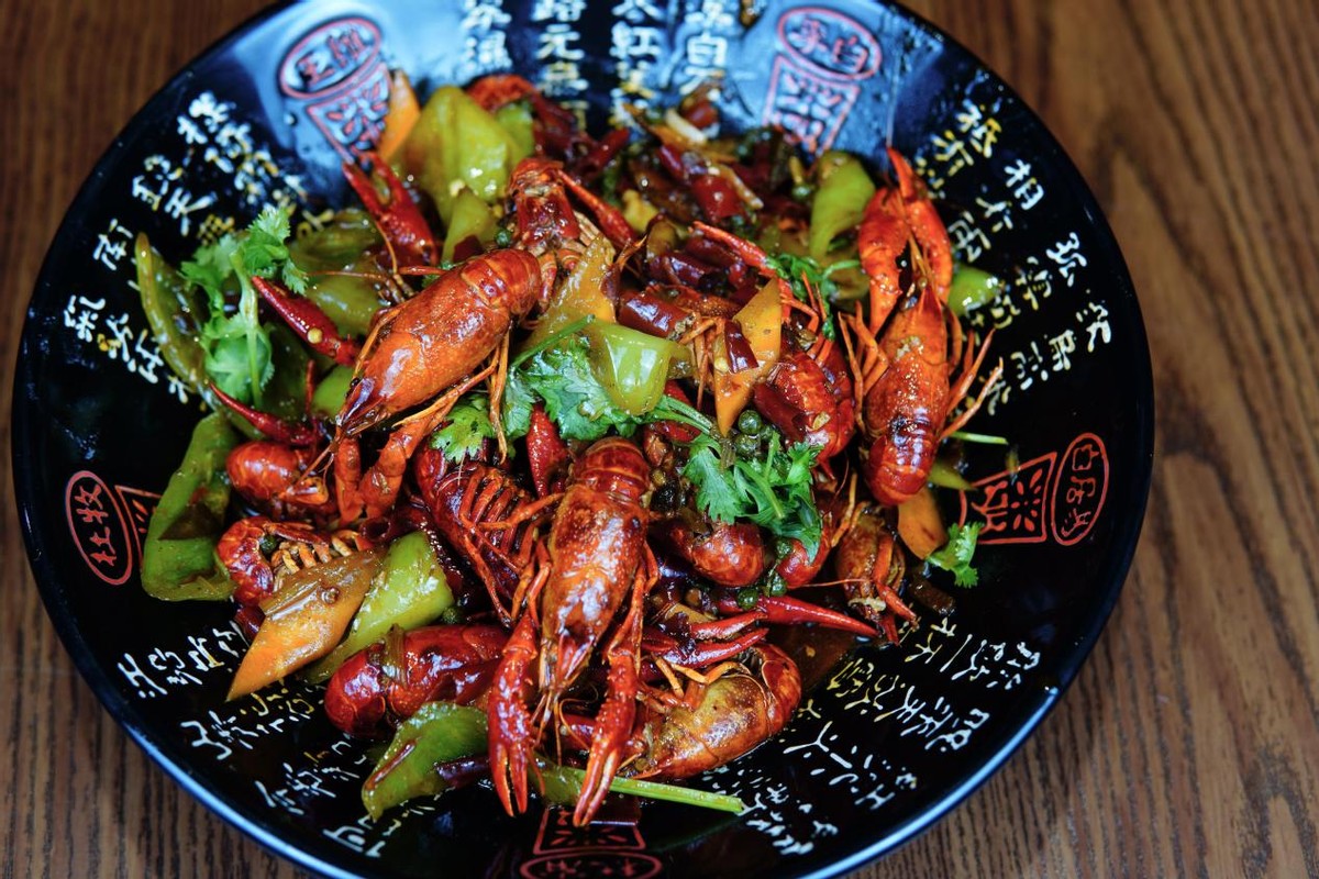 精酿啤酒冬天经营模式,如何选择精酿啤酒店