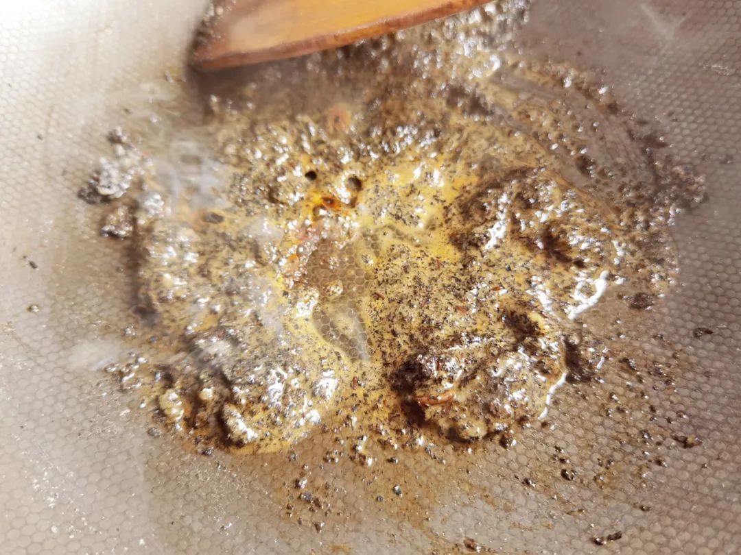 焦糖奶茶怎么制作简单又好喝,第一次在家自制焦糖奶茶非常好喝