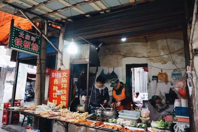 长沙不起眼小吃街推荐,长沙地摊小吃有哪些