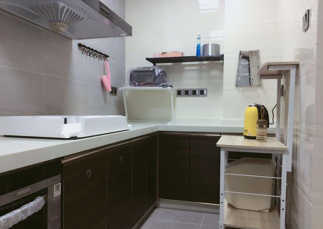 普通装修吊顶刷乳胶漆的效果,墙顶刷乳胶漆效果