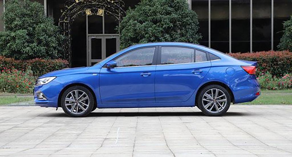 上市2个月就卖出32174辆，起售价不足7万还买什么卡罗拉？