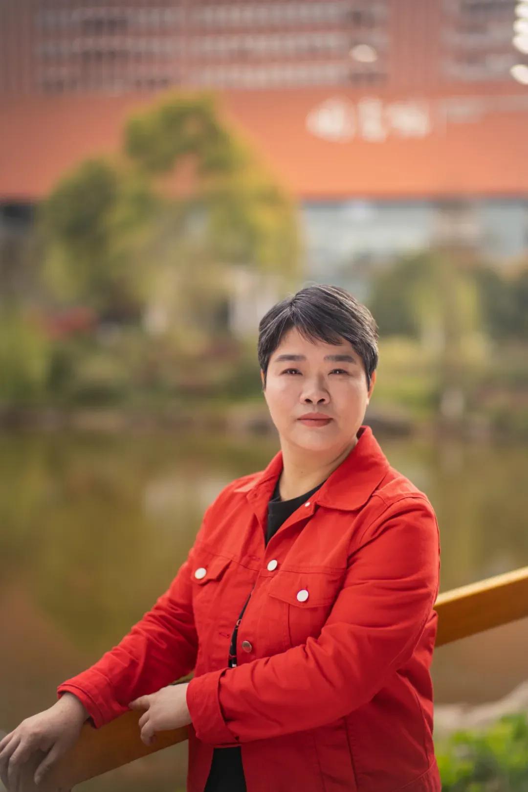 今天，把“焦点”给她！