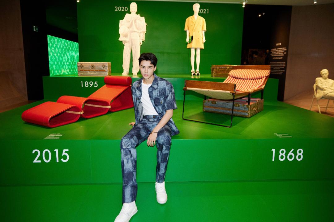 男生戴手饰也可以清爽又好看,学龚俊戴手饰又帅又酷