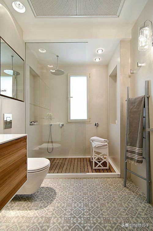 浴室不用淋浴板怎么设计好看,最简单实用的淋浴房设计