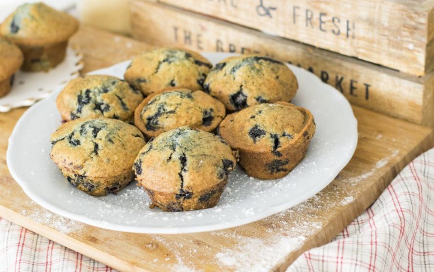 海绵蛋糕烤起来又回缩是什么原因,蛋糕烤不好