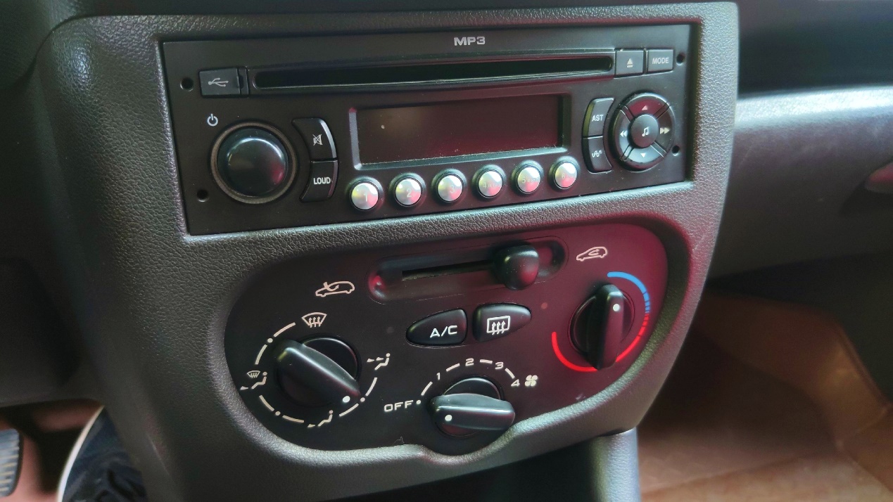 法系车标致207二手车,法系标致207车用什么机油