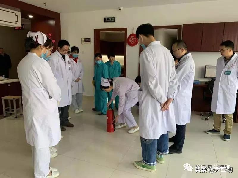 将乐县总医院 ——这是一个朝气蓬勃的集体，让我们为这个荣誉的创建，加油鼓劲吧