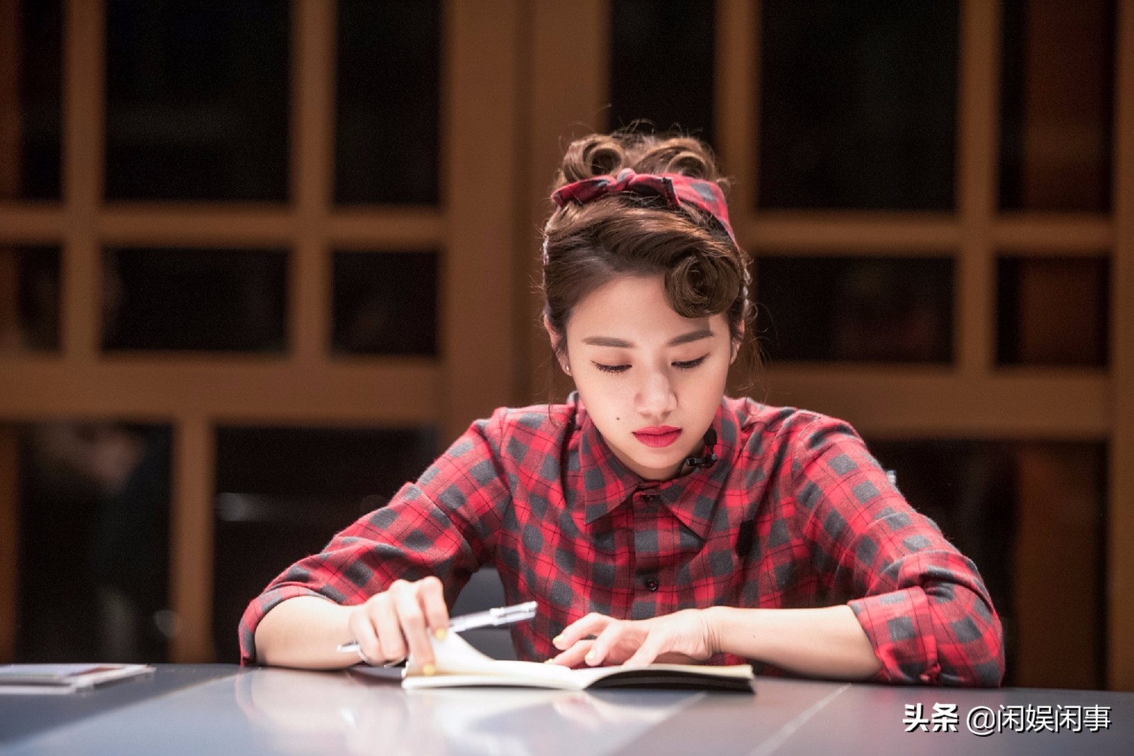 坎坷的鬼鬼：母亲不给生活费被迫出道，孝顺沦为“自动提款机”