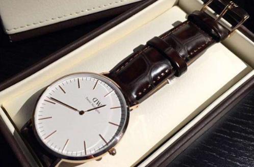 dw手表不走了是什么原因,dw手表不走了怎么办