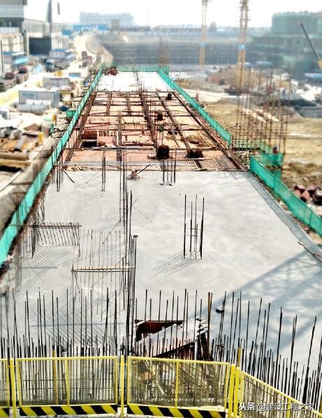 什么叫跳仓法施工,跳仓法规范